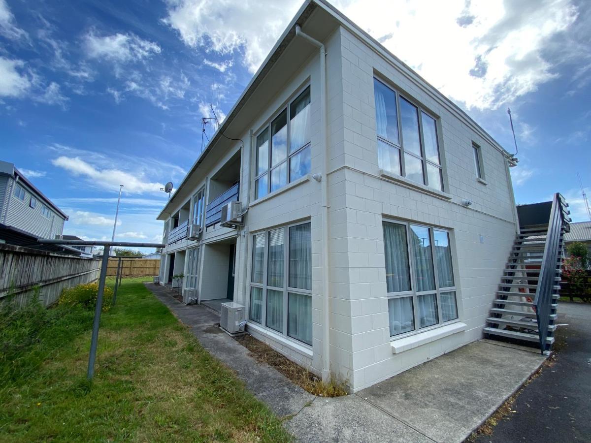 Ulster Apartments Hamilton Esterno foto
